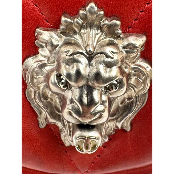 Chanel Red Chevron Leo Lion Flap Bag Lambskin Leather Shoulder Bag - Picture 2 of 4